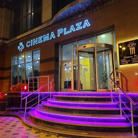 Cinema Plaza Hotel Baku Exterior foto
